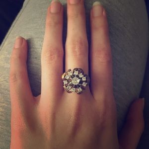 Sparkling Flower Ring